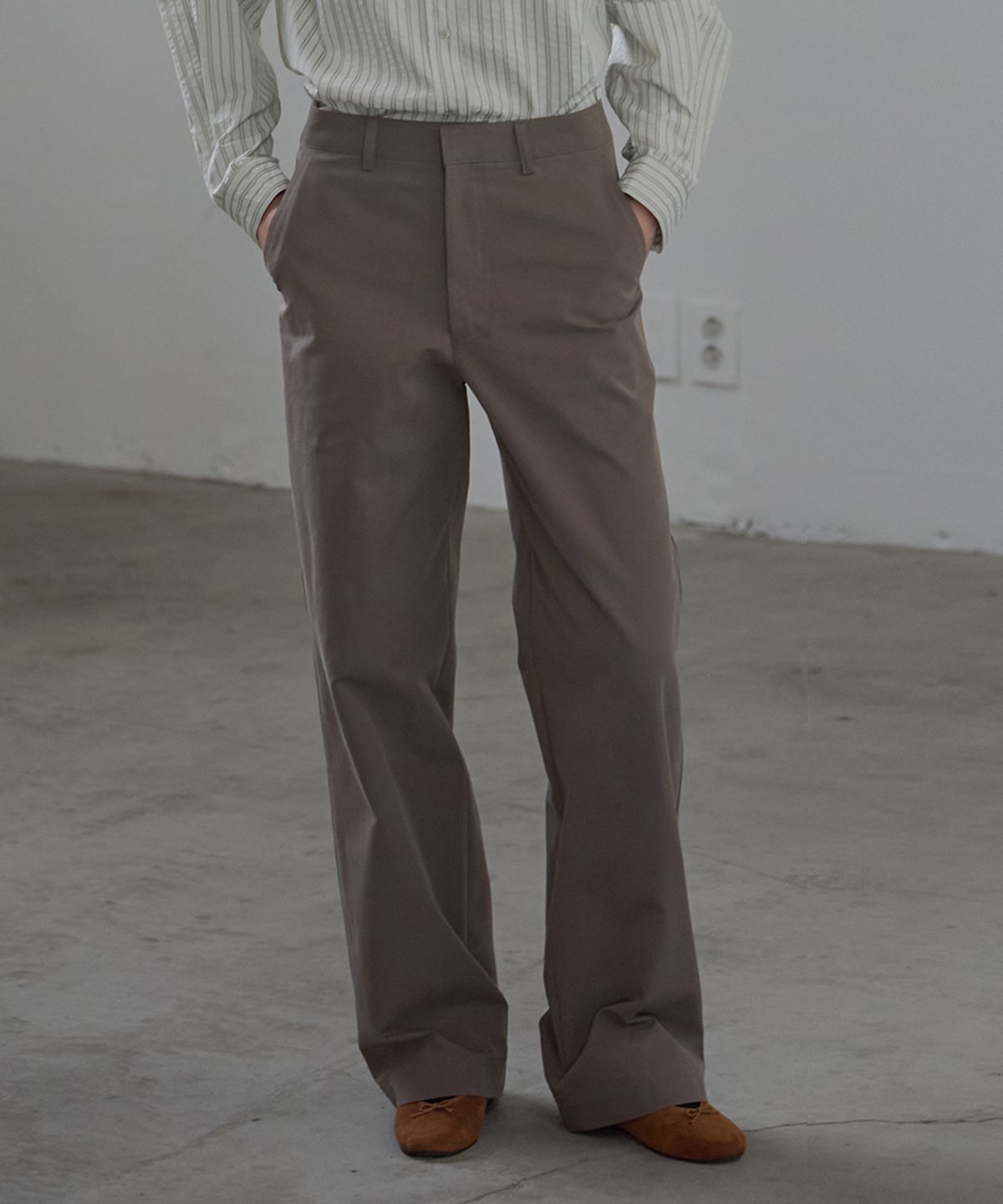 벗튼(BUT'TON) Standard Fit Pants (Brown)
