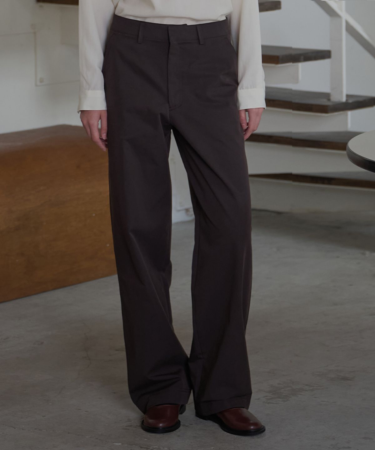 벗튼(BUT'TON) Standard Fit Pants (Charcoal)