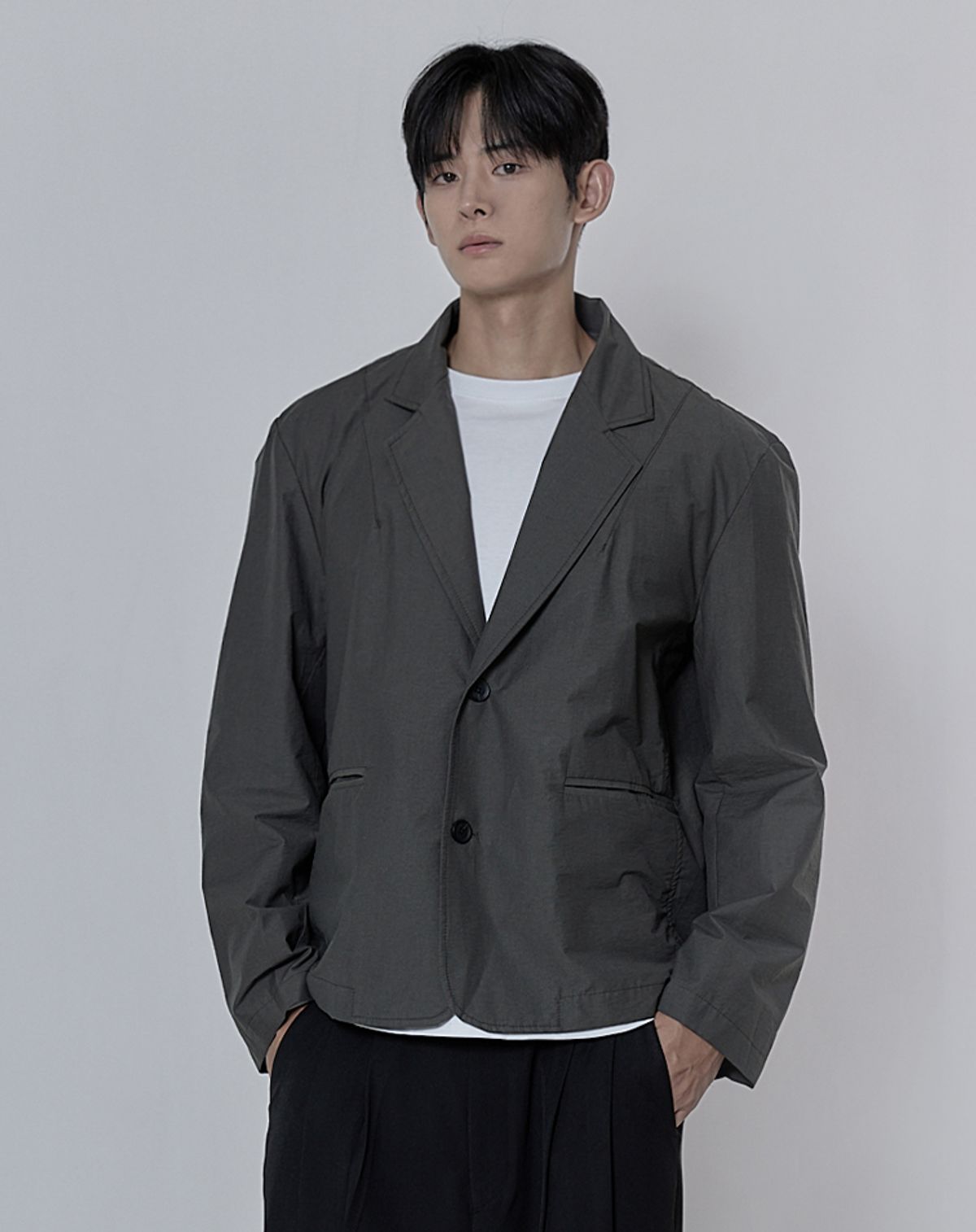 무건(MUGON) 미니멀 CN 투버튼 자켓 _ 카키
