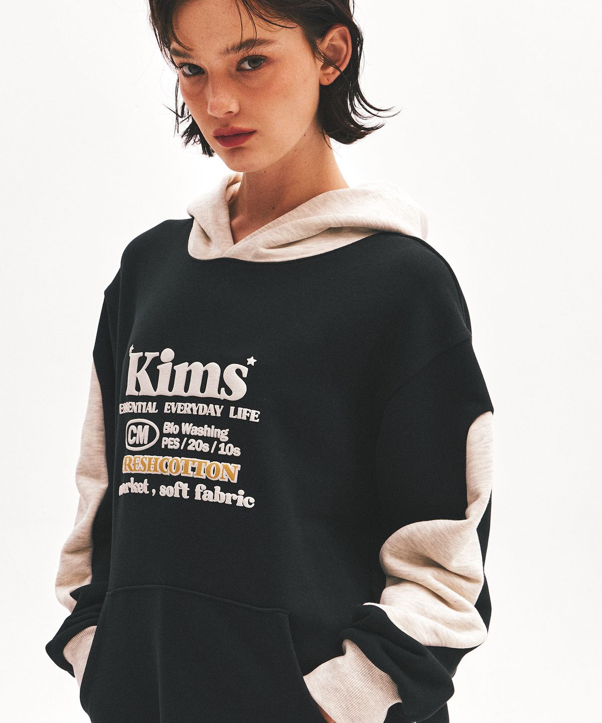 킴스 프레시 코튼 마켓(KIMS FRESH COTTON MARKET) Specialday Bam Logo Hoodie Black