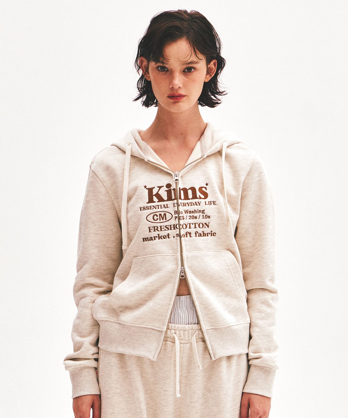 킴스 프레시 코튼 마켓(KIMS FRESH COTTON MARKET) (Unisex) Everyday Bam Logo Zip Hoodie Oatmeal