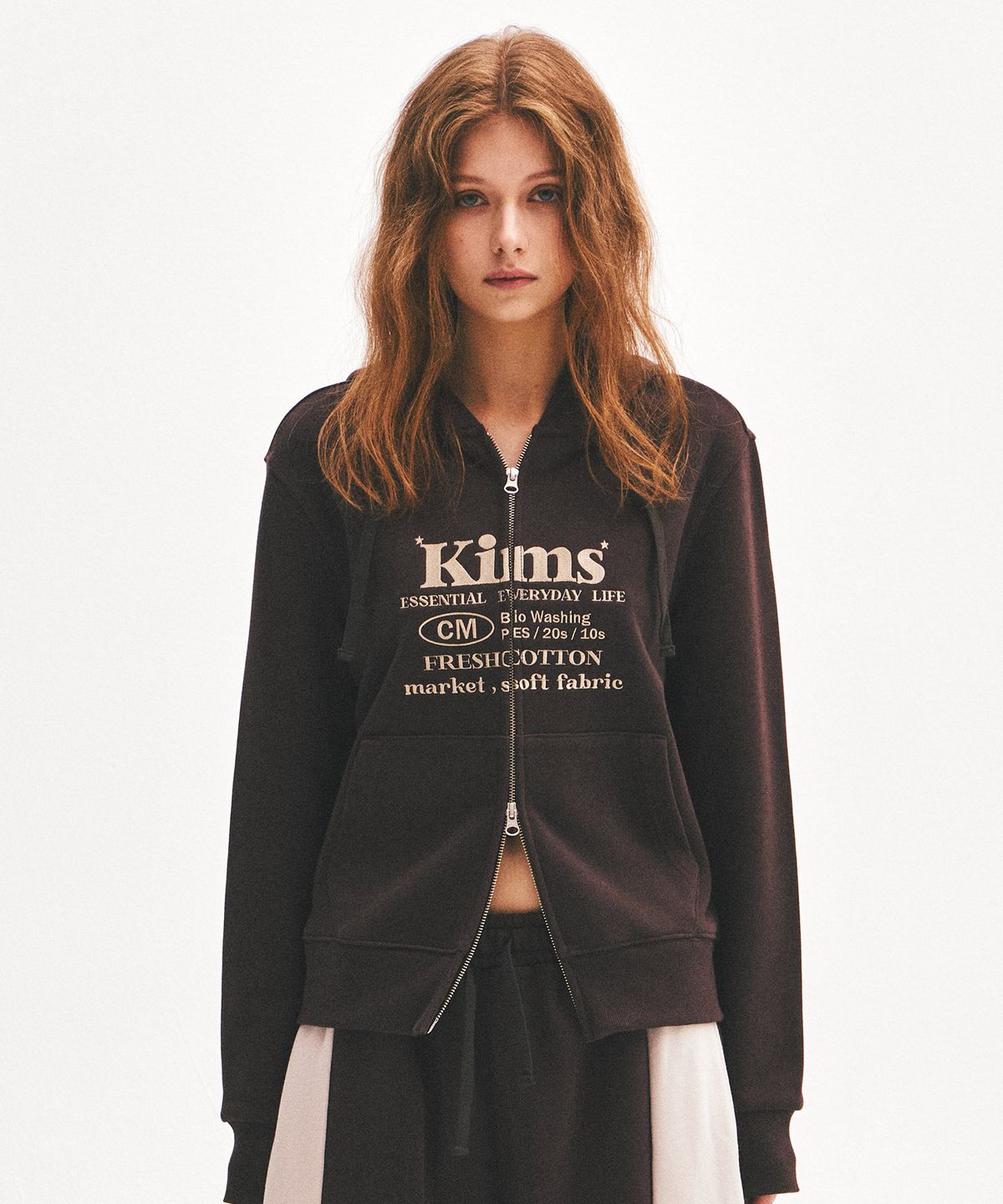 킴스 프레시 코튼 마켓(KIMS FRESH COTTON MARKET) (Unisex) Everyday Bam Logo Zip Hoodie Brown