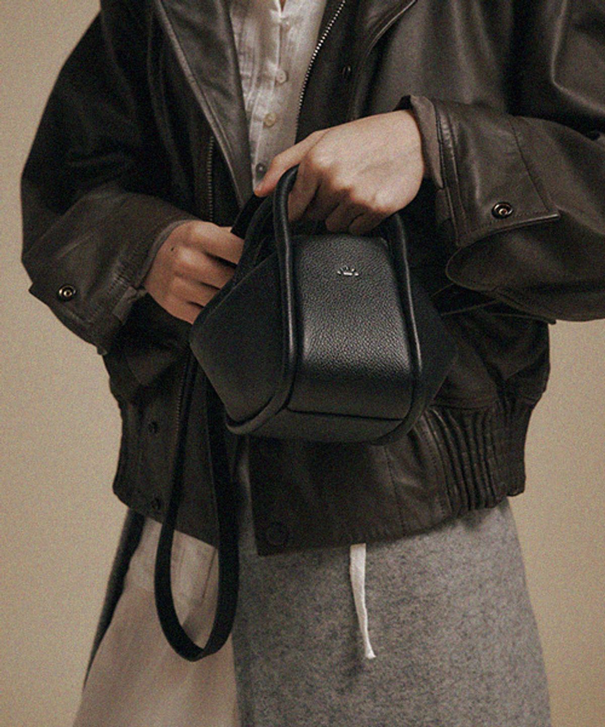 드메이커(DEMAKER) Dilly mini bag-black