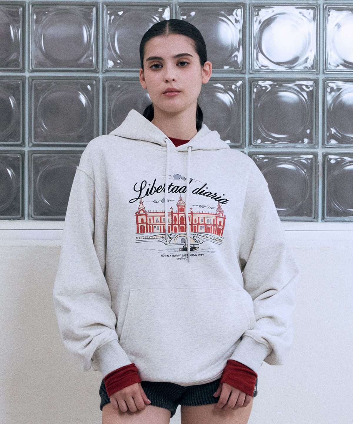 베스티리아(VESTIRYA) City Landmark Hoodie Oatmeal