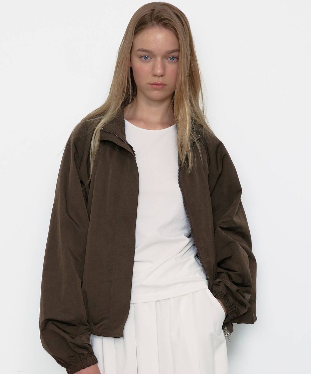 무아르무스(MUARMUS) Breeze Airy Jumper [Brown]