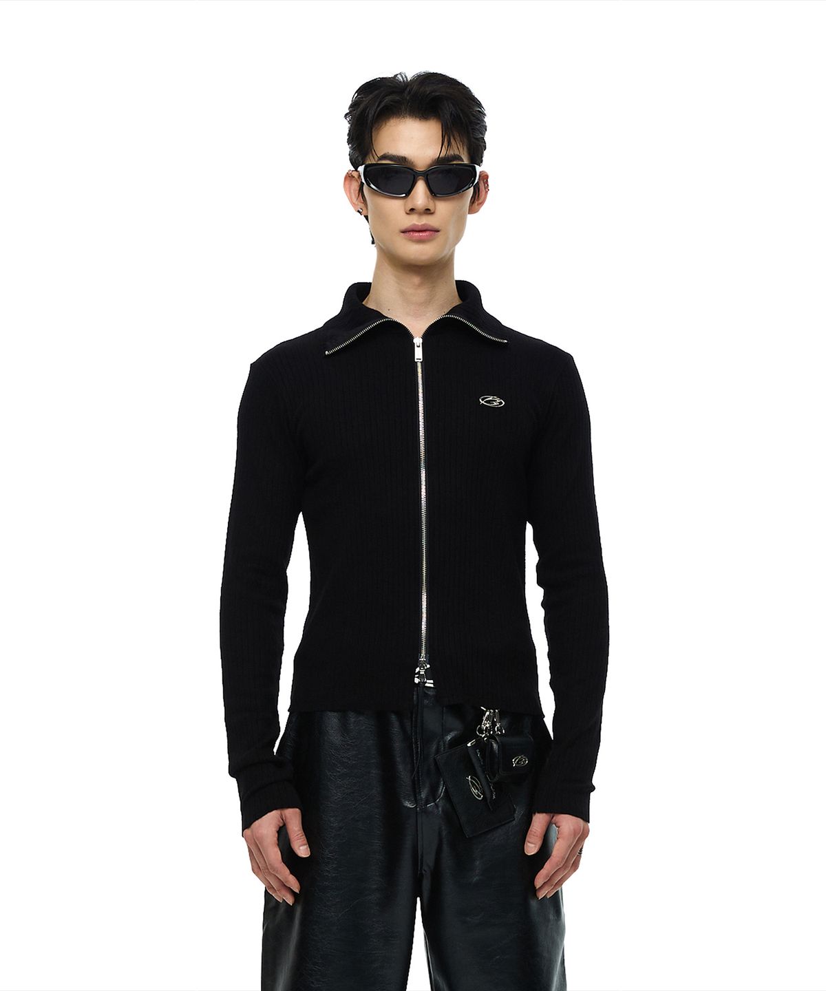 모어댄블랙(MORE THAN BLACK) LOGO TWO WAY ZIP UP KNIT