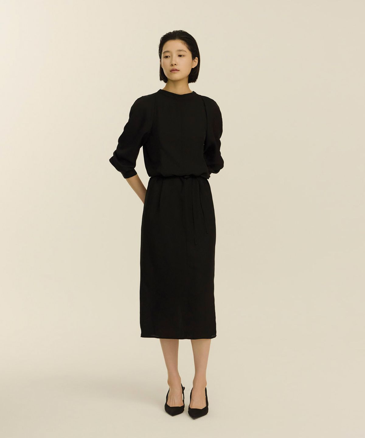 녹섭(NOKSEOP) glossy long one-piece_black