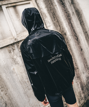 공용 nowherefast running 러닝 윈드브레이커 블랙