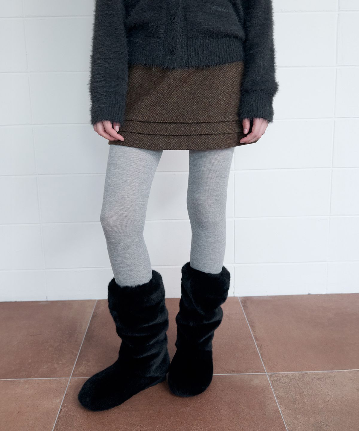 로라로라(ROLAROLA) WOOL BLENDED PINTUCK MINI SKIRT BROWN