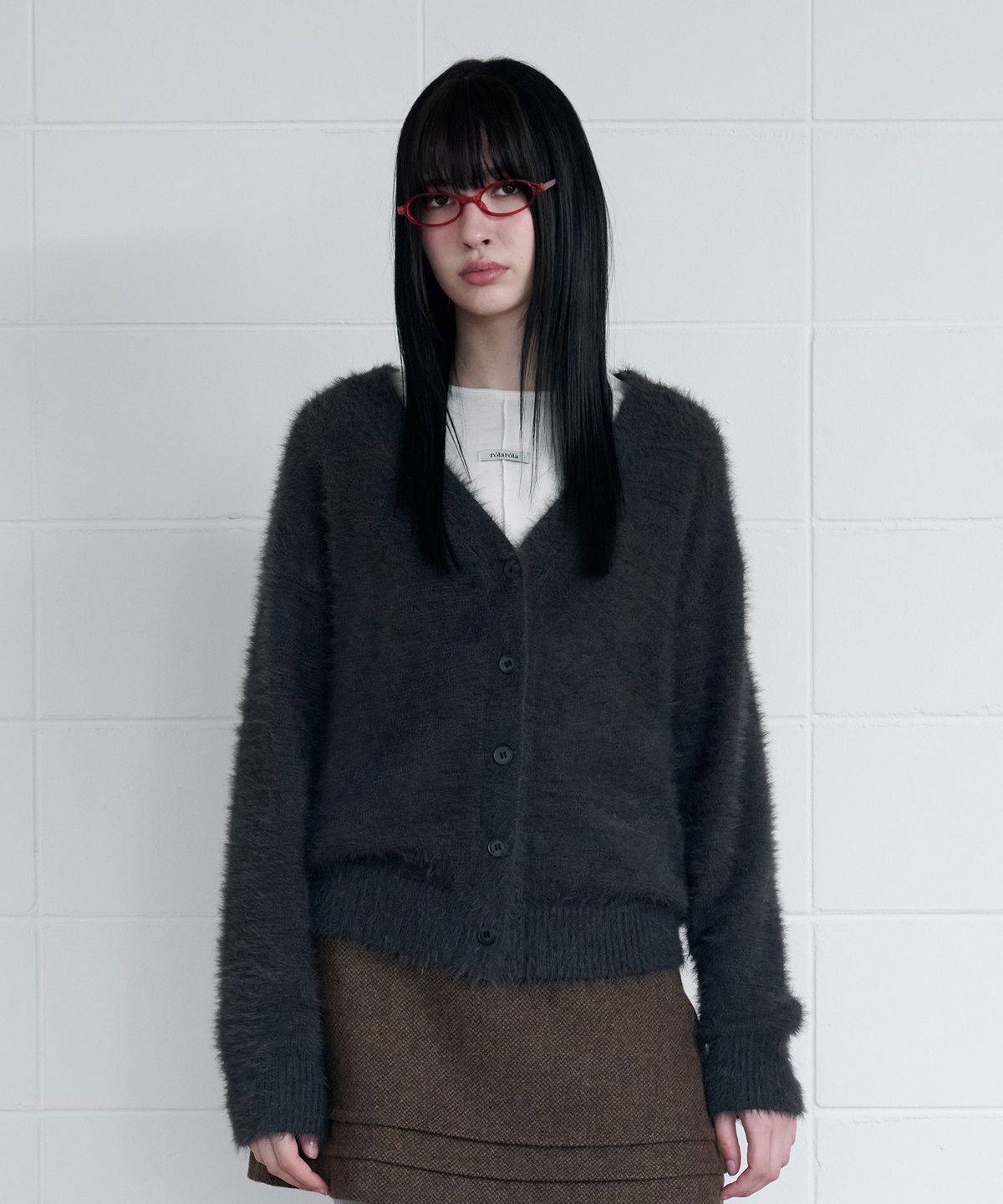 로라로라(ROLAROLA) FLUFFY LOOSE FIT CARDIGAN CHARCOAL