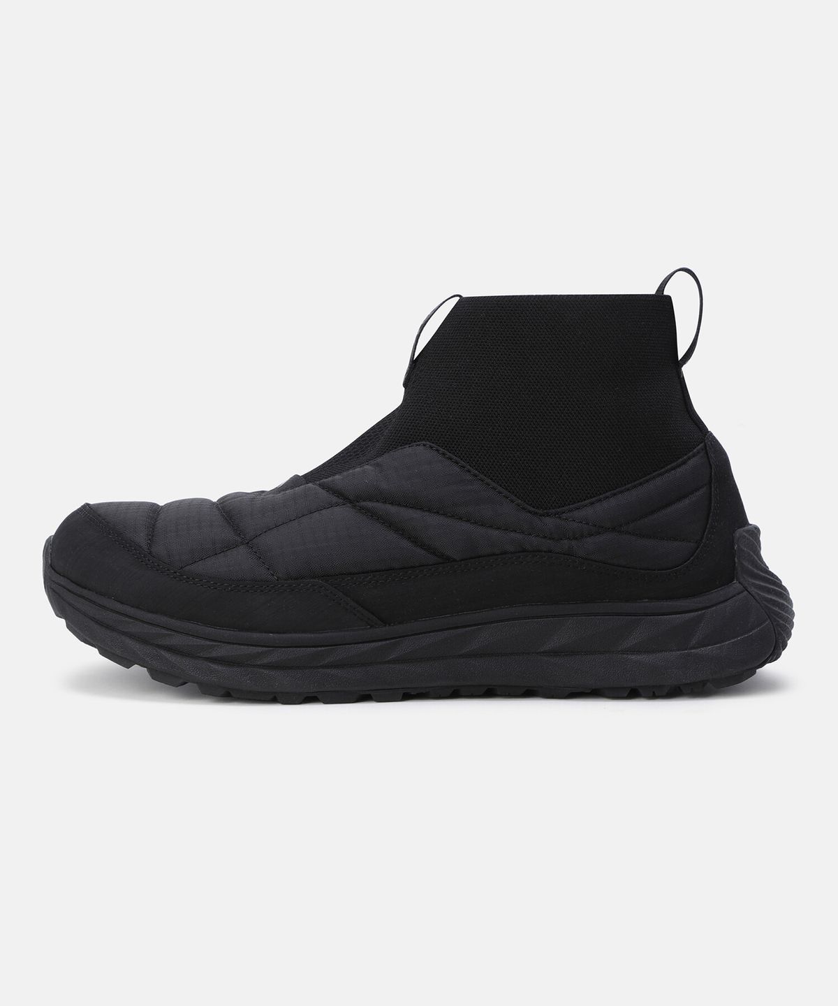 데상트(DESCENTE) 터레인디 윈터 미드 컷 부츠 블랙 SQ423LBTO1