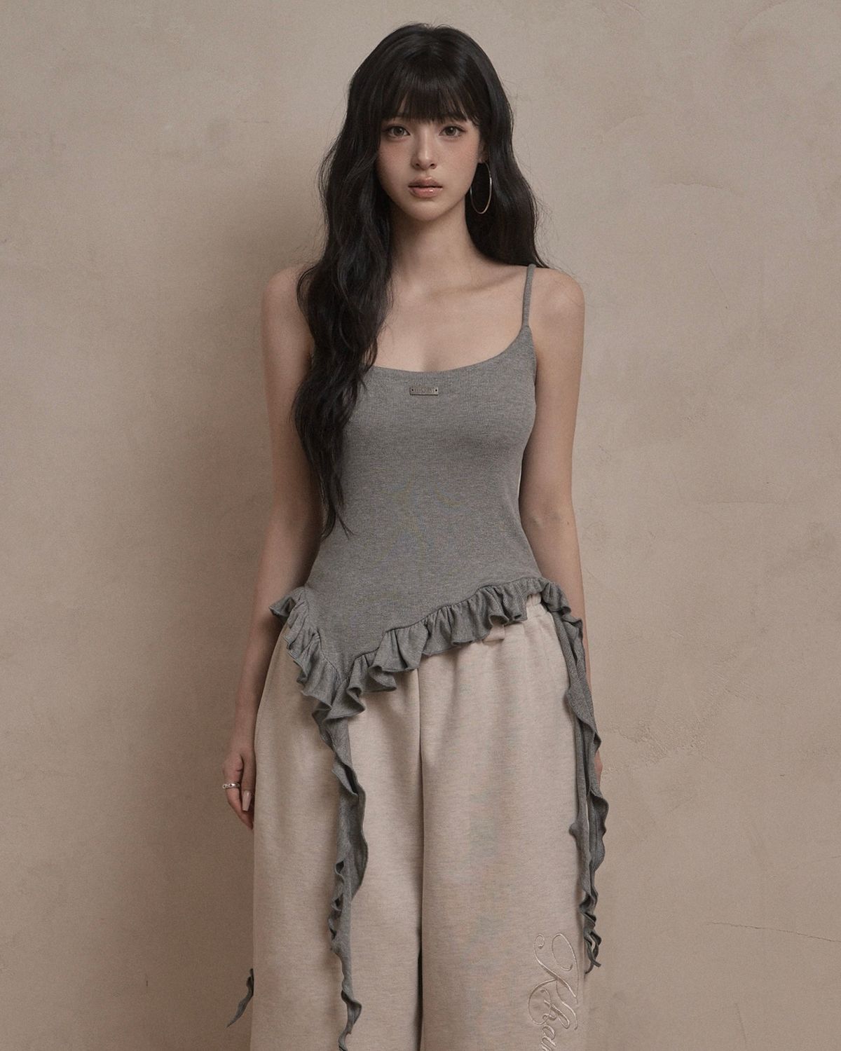 카키포인트(KHAKIPOINT) Ruffle Layered Sleeveless (gray)
