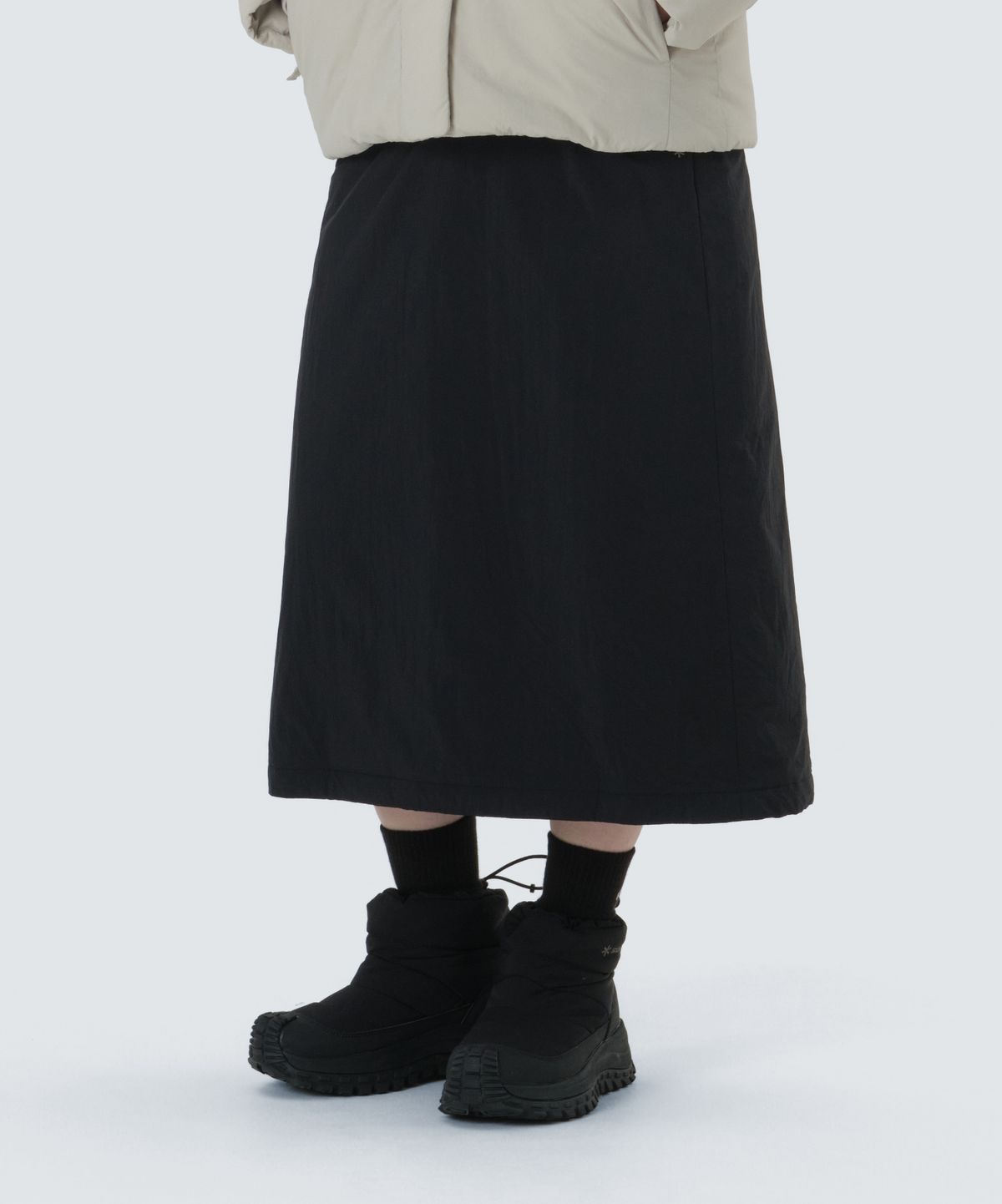 스노우피크 어패럴(SNOWPEAK APPAREL) 랜드에어 프리마로프트 패딩 스커트 (S25WWGSK03) Black