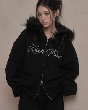 Lettering Fur Hood Zip-up (black)