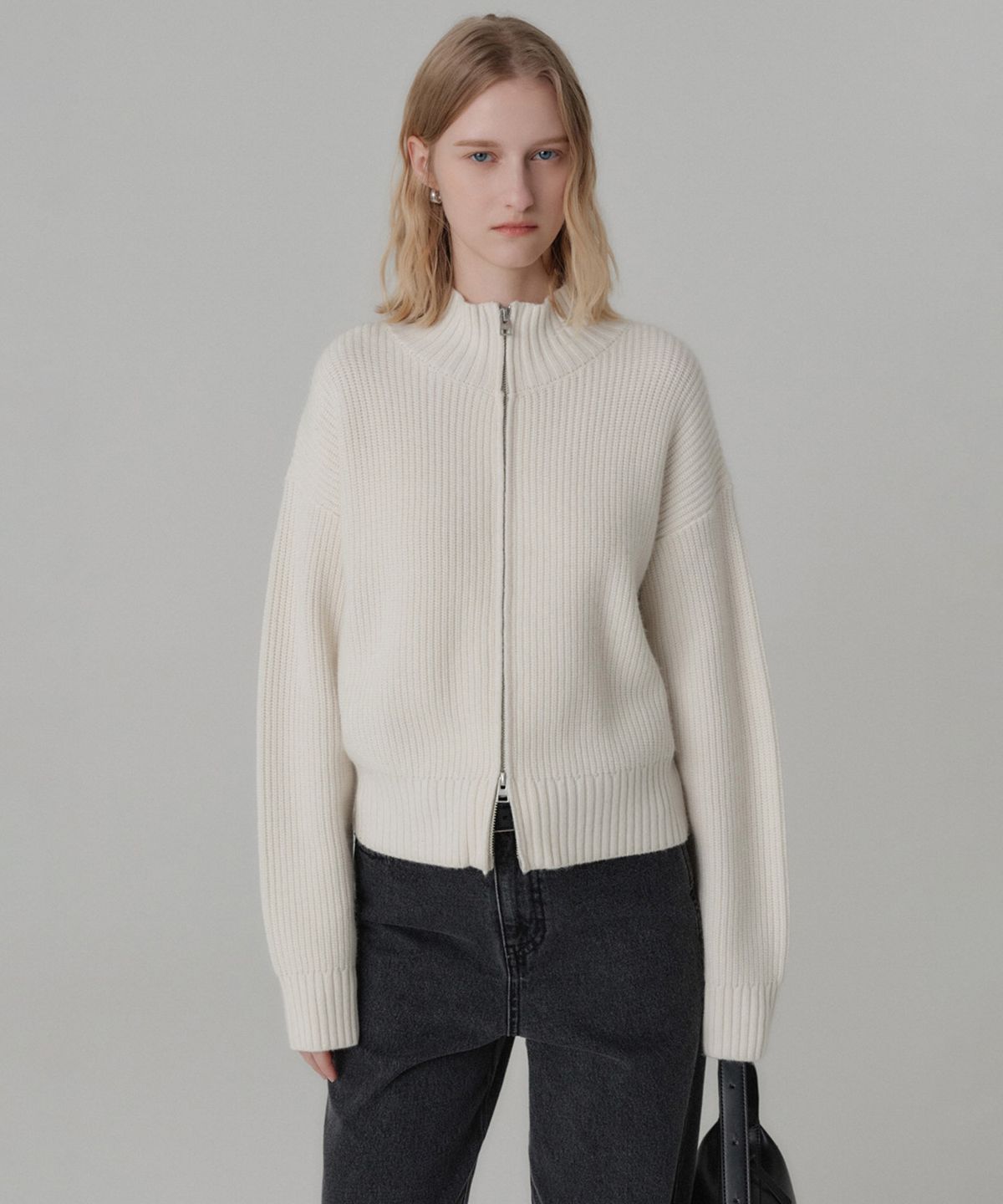 룩캐스트(LOOKAST) 오드리 캐시미어 집업 가디건_아이보리 / AUDREY CASHMERE ZIP UP CARDIGAN_IVORY