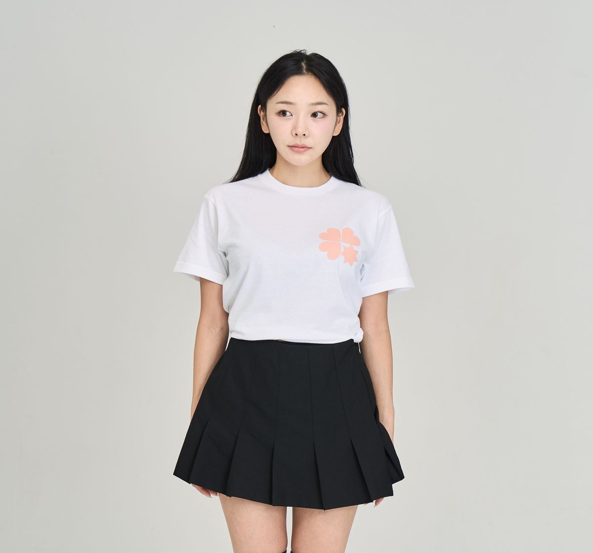 에클라 디뱅(ÉCLAT DIVIN) 에클라디뱅 테라 클로버 티셔츠(화이트)