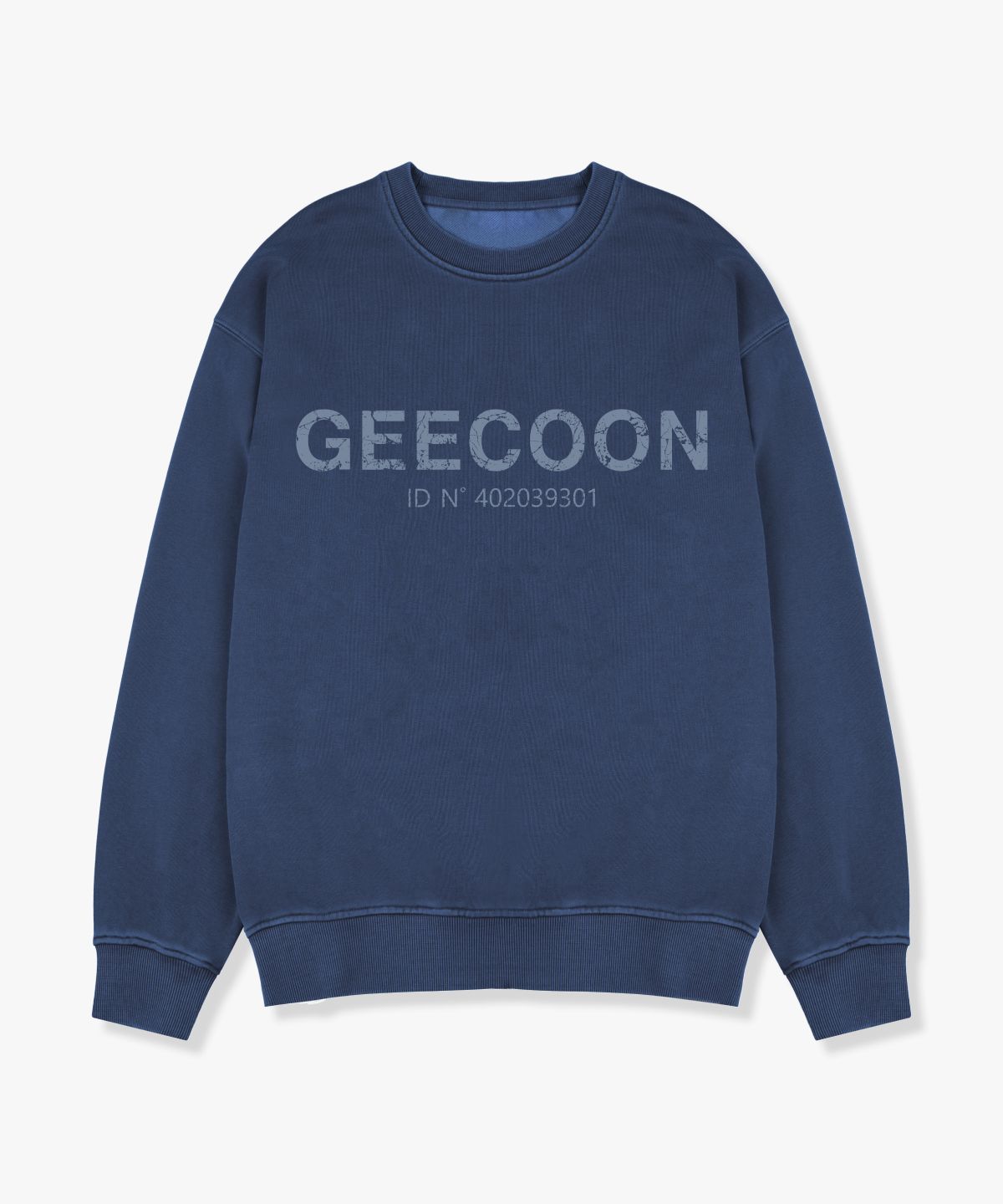 지쿤(GEECOON) 피그먼트 다잉 시그니처 로고 스웨트셔츠 GEE257-106 블루