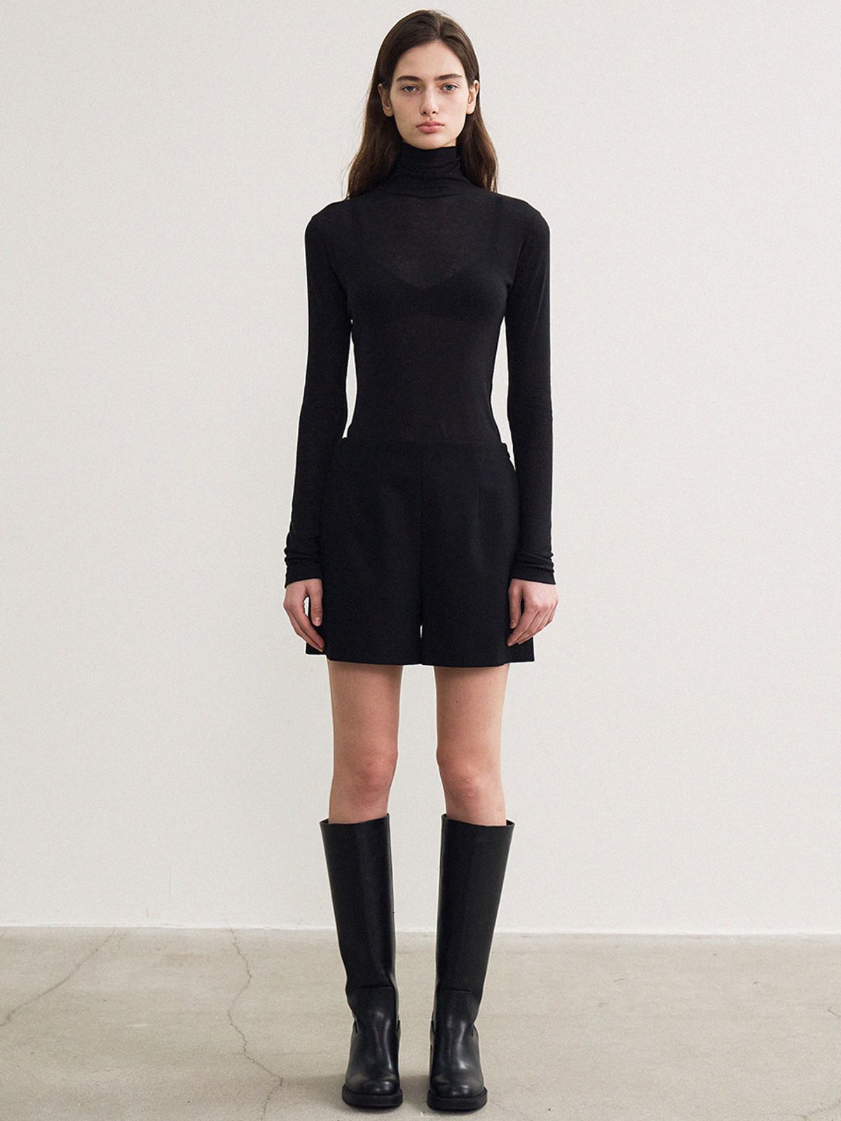 르(LE) wool turtle-neck top (black)