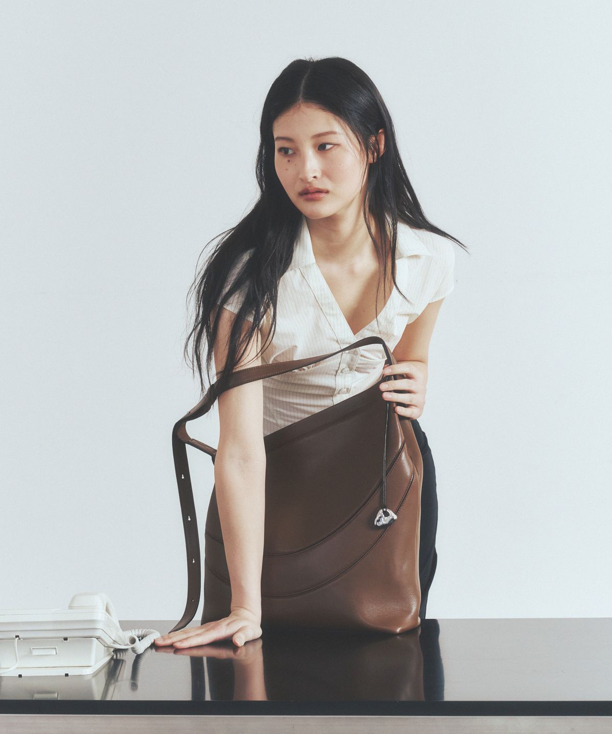 조에뜨(ZOEET) SORAE HOBO LEATHER BAG (TERRACOTTA)