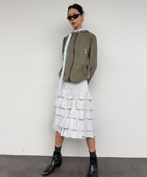 피오니 캉캉 티어드 플라워 단추 스웻 스커트_화이트멜란지