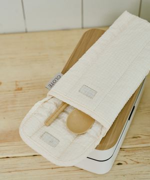 패디드 파우치 - 아이보리