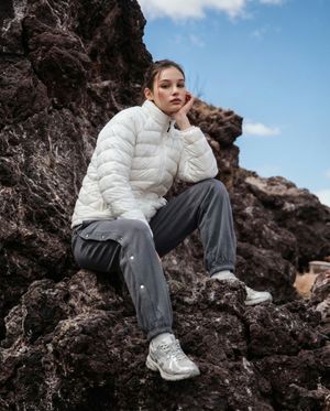 하이글로시 커브라인 라이트 패딩_화이트