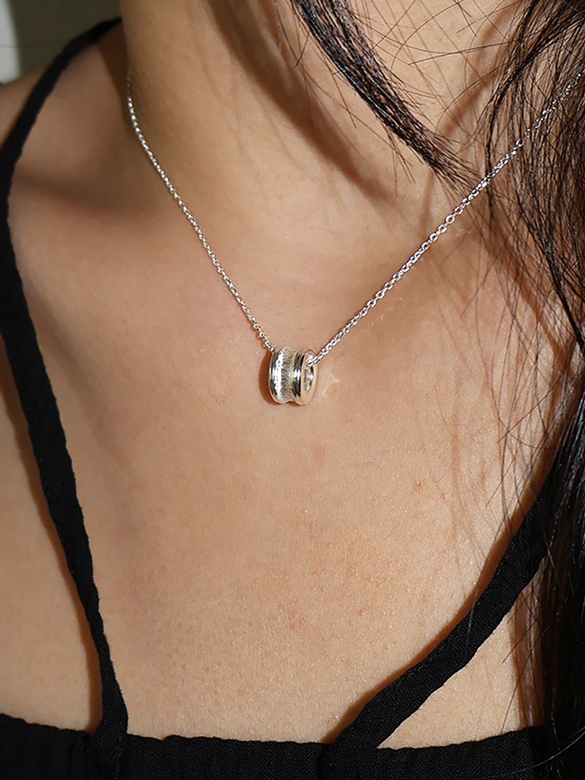 몽드린느(MONDELIGNE) Belloglow necklace