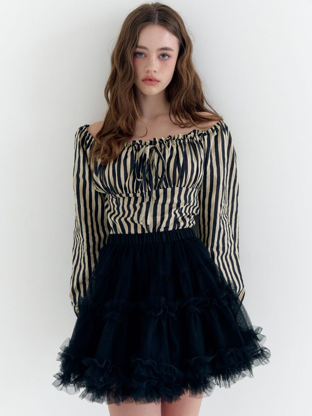 패브릭서울(FABRICSEOUL) stripe puff shirring blouse