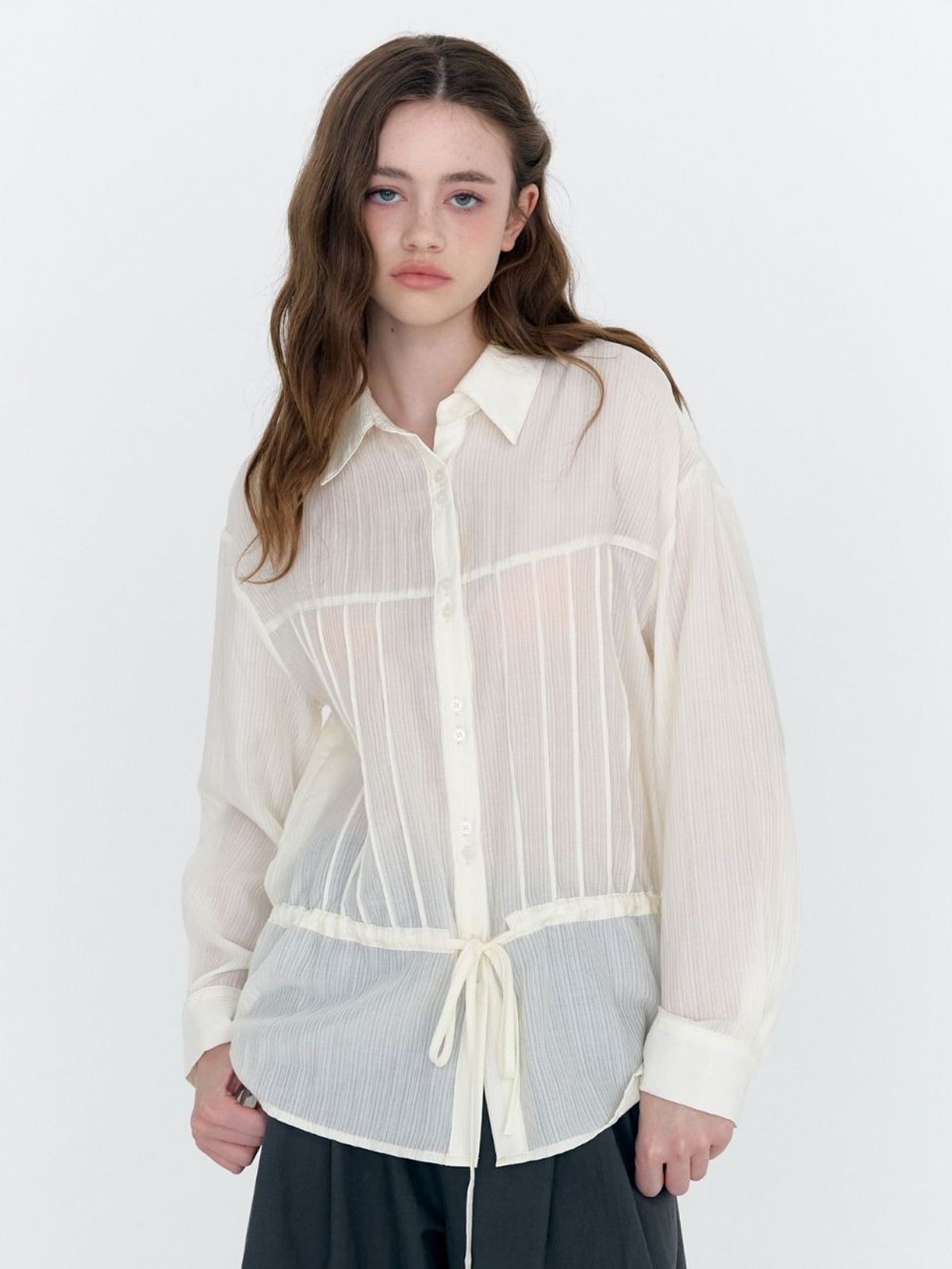 패브릭서울(FABRICSEOUL) button pintuck string blouse