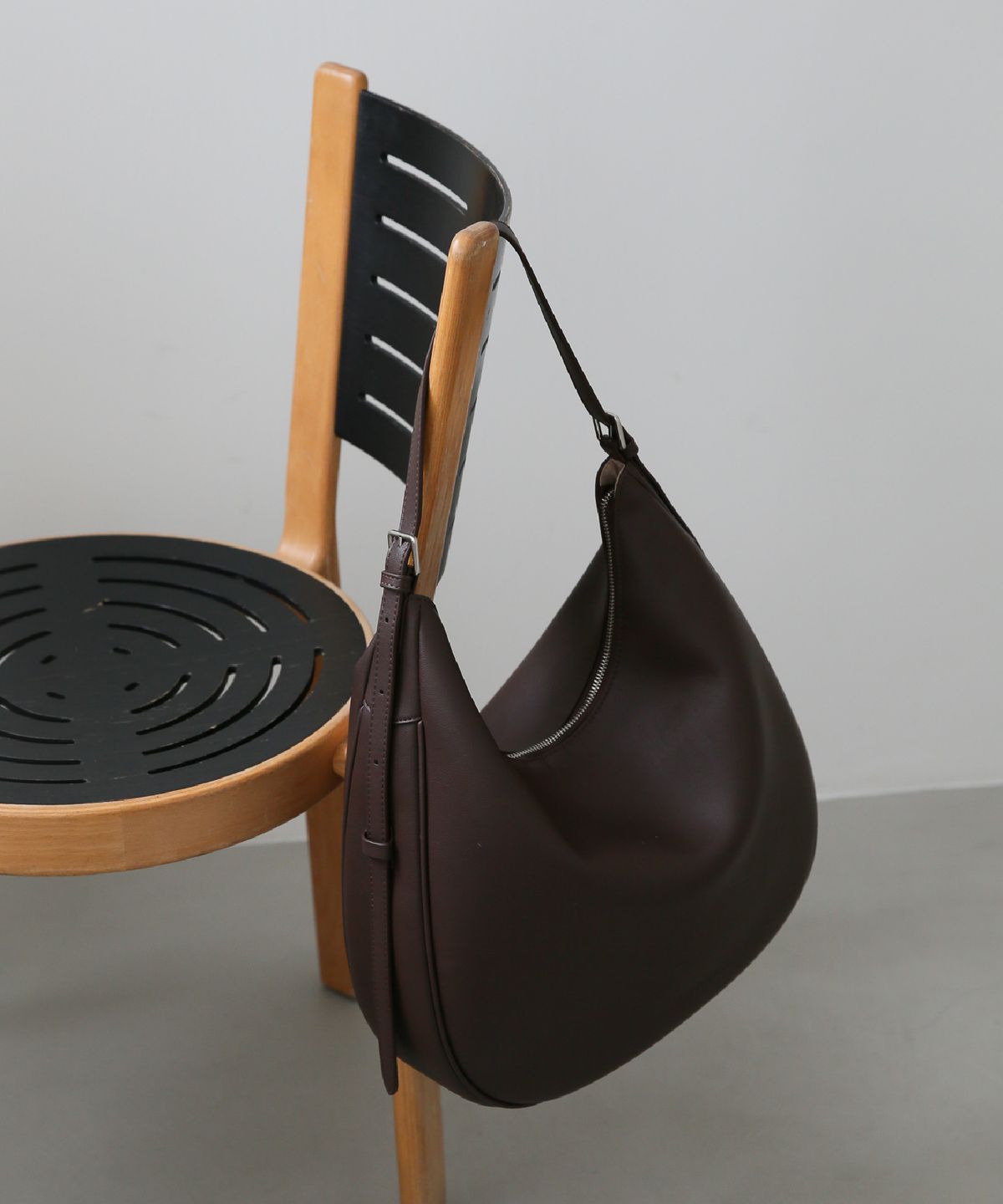 엑타(ECTAR) cove hobo bag -코브 호보백 [브라운]