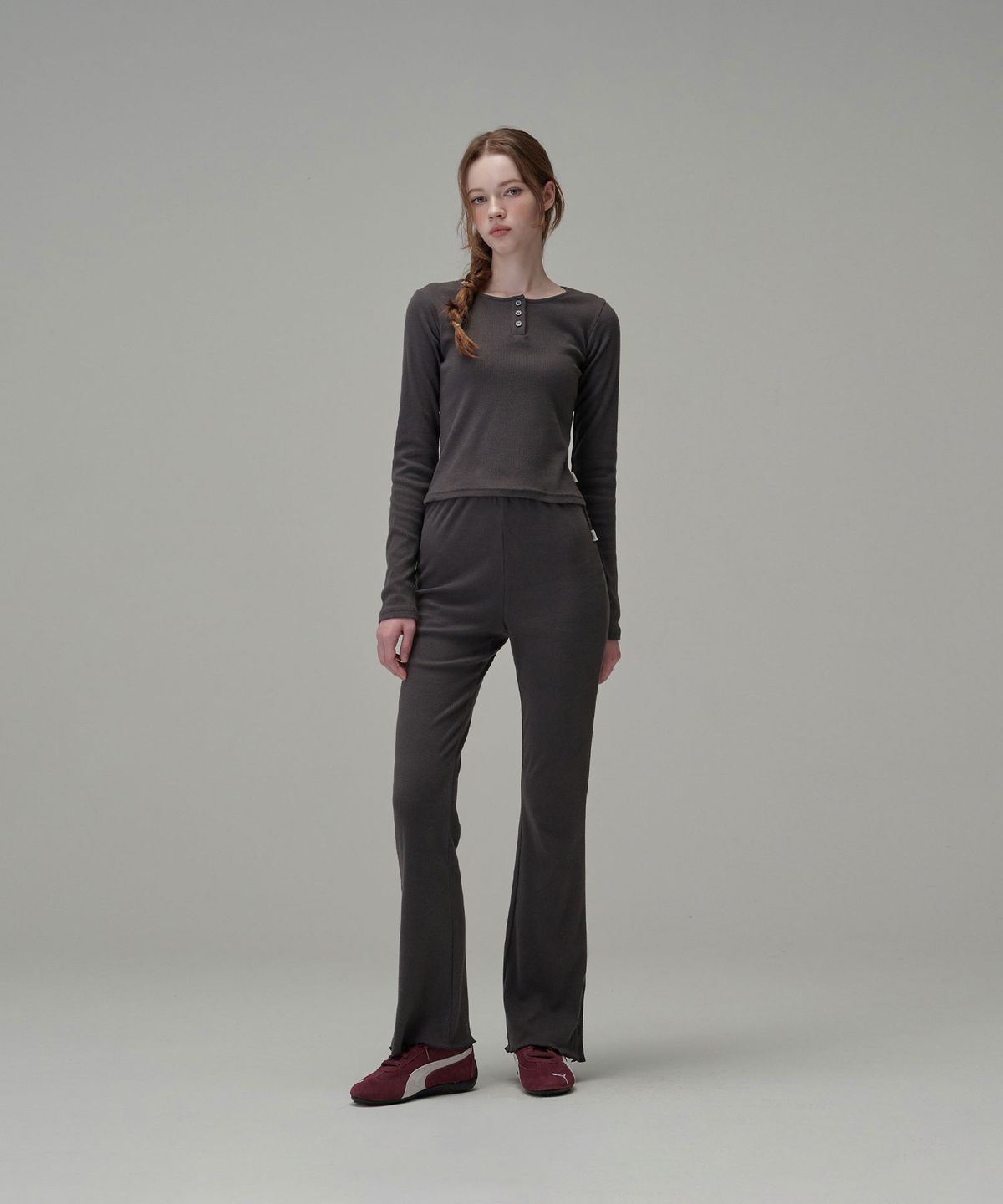 우네(OONE) Cotton Side Button Point Pants_Charcoal