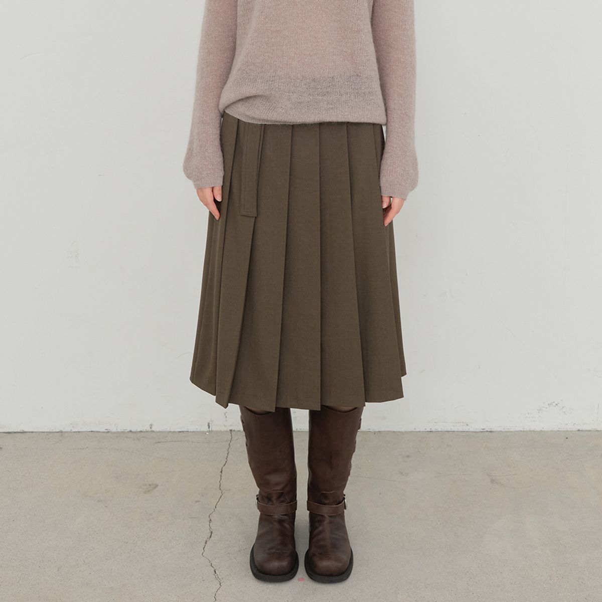 노우드(NOEUD) Bound Pleats Skirt (Brown)
