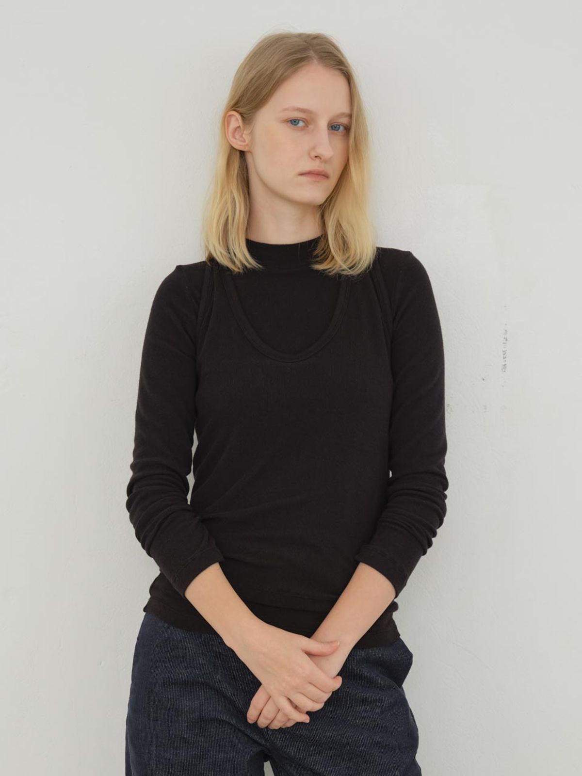 노우드(NOEUD) Dual Halter Tee (Black)