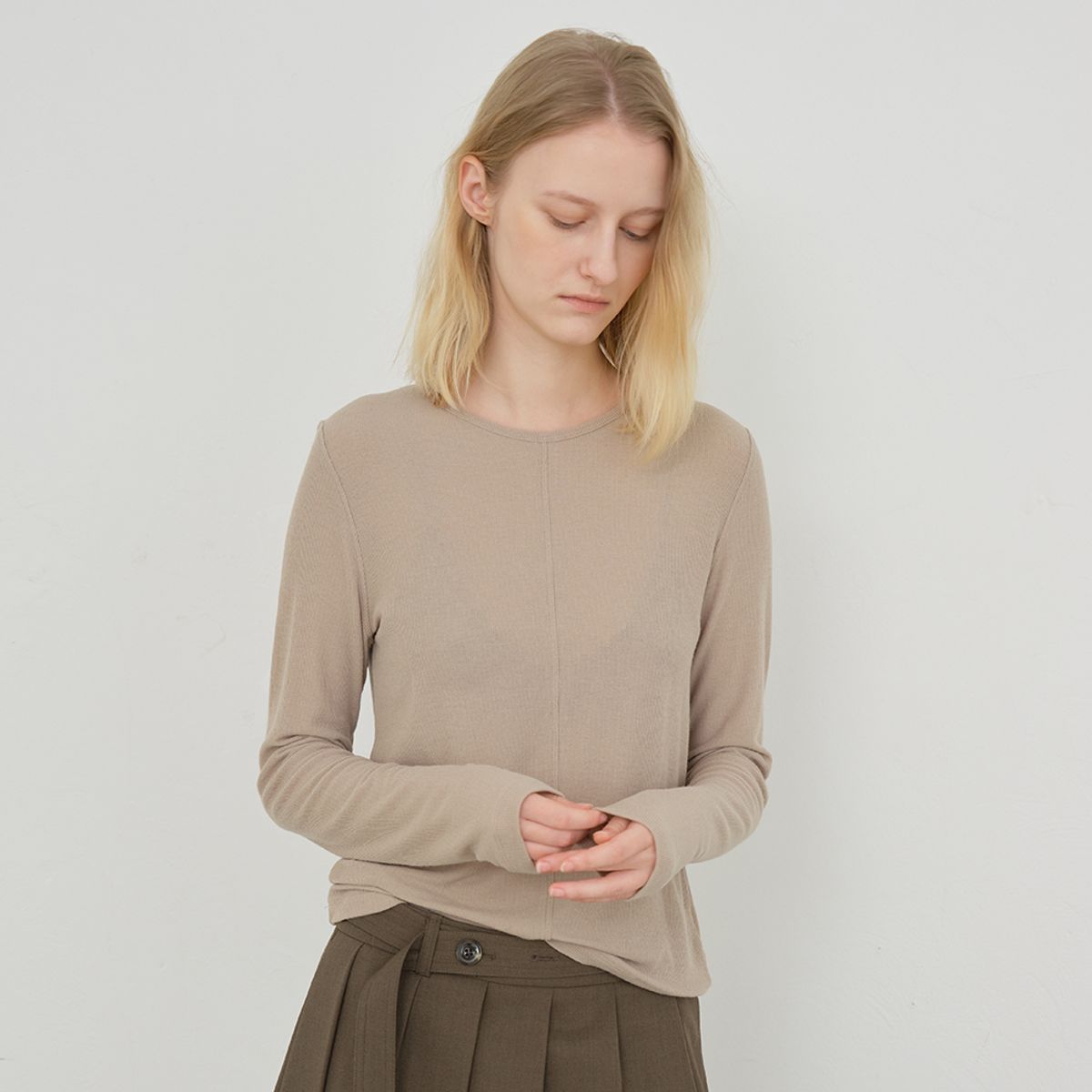 노우드(NOEUD) Line Point Tee (Beige)