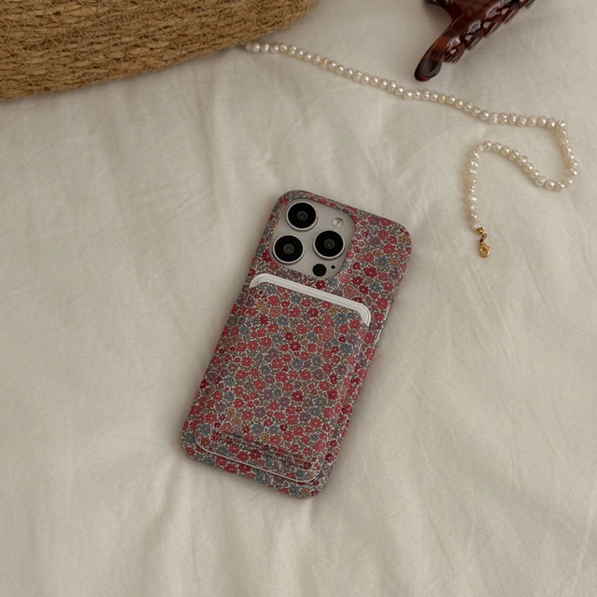메이드모먼(MADEMOMENT) dried blossom pattern 디자인 [맥세이프 카드슬롯]
