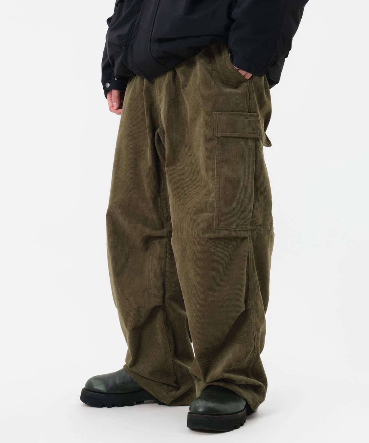 디미토(DIMITO) VTX CORDUROY CARGO PANTS (RELAXED FIT) KHAKI