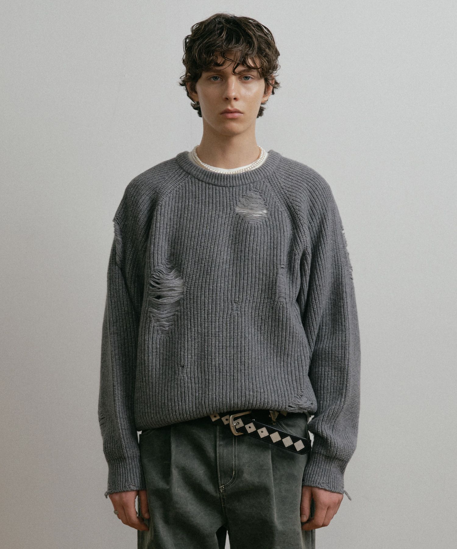 MUSINSA | DUSTYWHITE GREY LOOSE FIT DESTROYED WOOL KNIT SWEATER