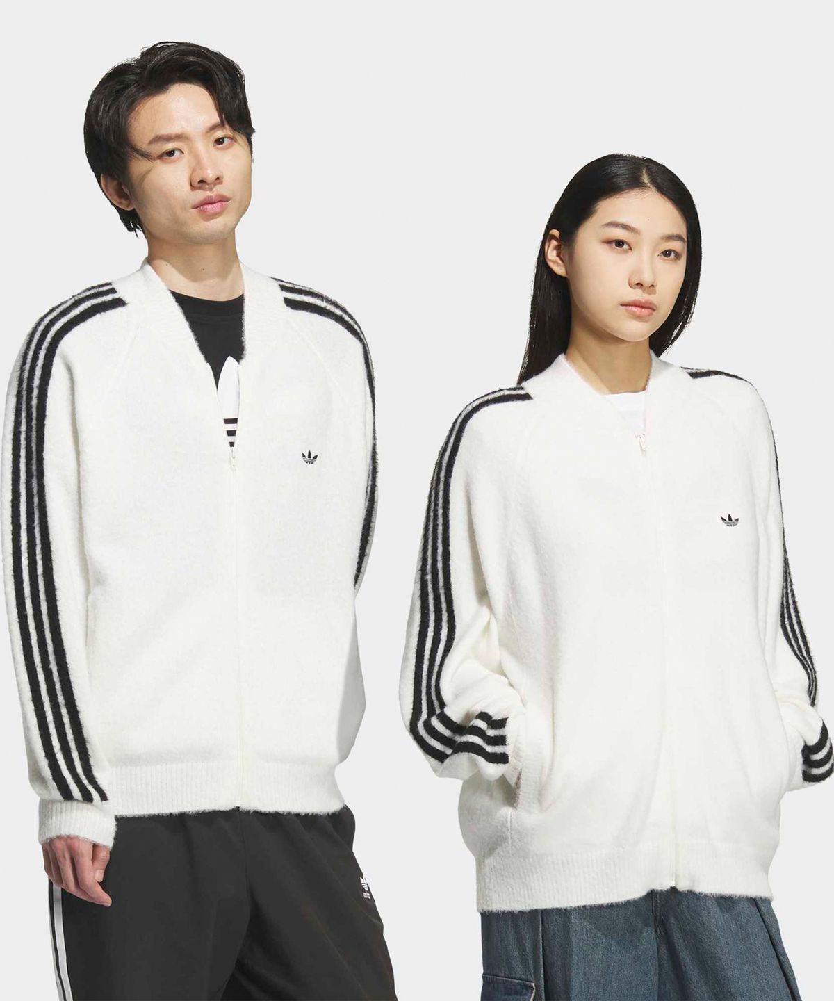 아디다스(ADIDAS) 니트 슈퍼스타 트랙탑 - 화이트 / KD9397