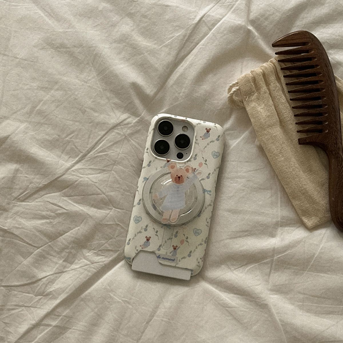 메이드모먼(MADEMOMENT) cozy garden friends 디자인 [맥세이프 카드수납 폰케이스]