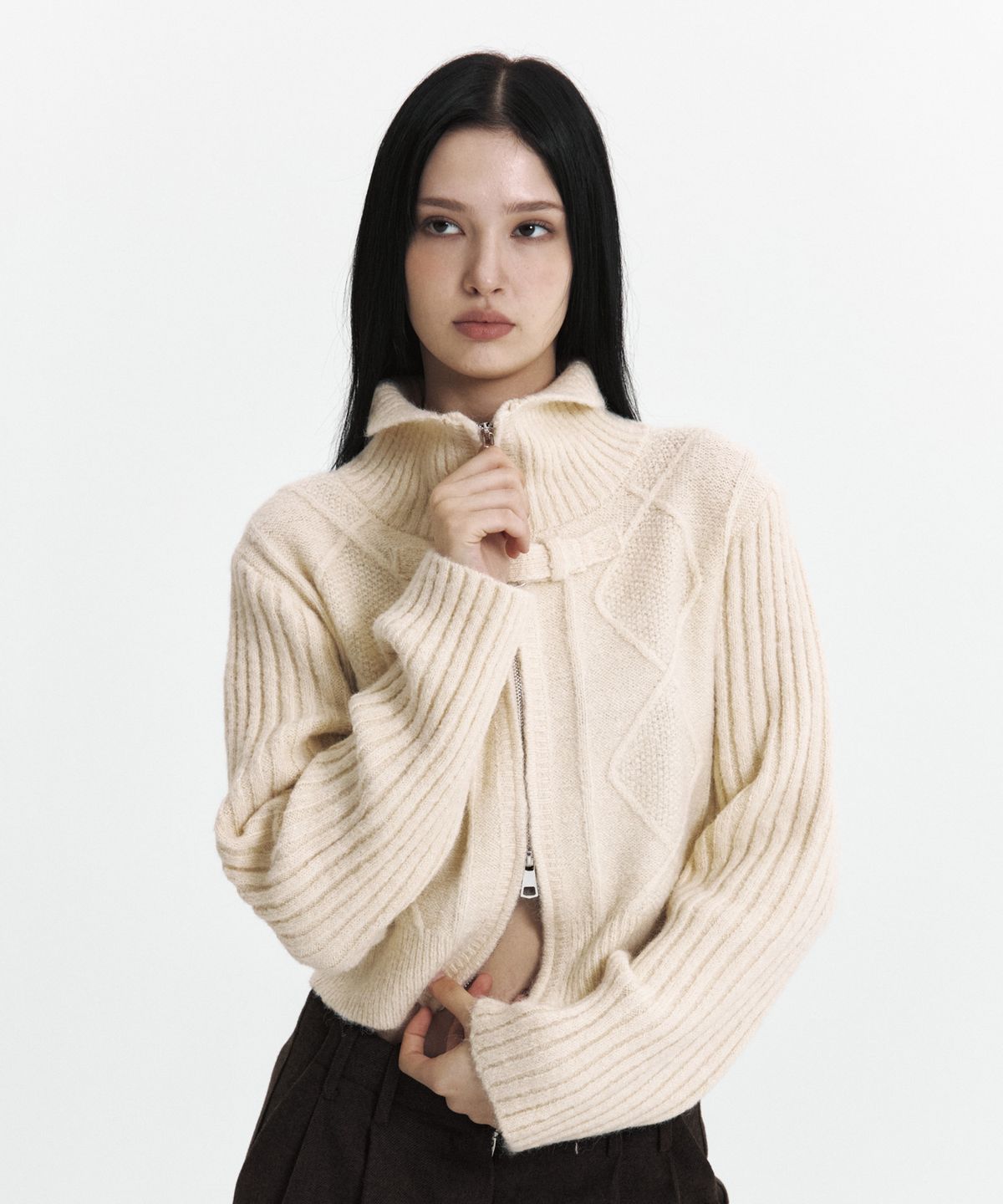 큐리티(CURETTY) C HIGH NECK KNIT CARDIGAN_IVORY