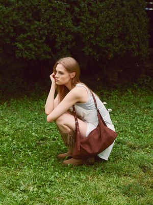 Cleo Shoulder Bag_Suede Mocha