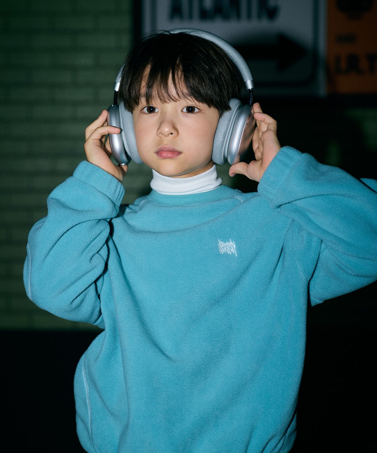 브라운브레스 키즈(BROWNBREATH KIDS) KIDS FLEECE CHAIN STITCH TAG CREWNECK - MINT