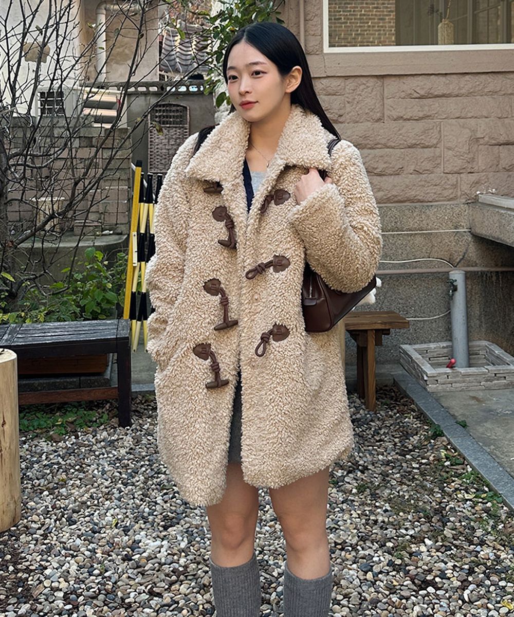 MUSINSA公式 | CHASECULT 女性 ボア ダッフルコート - ベージュ