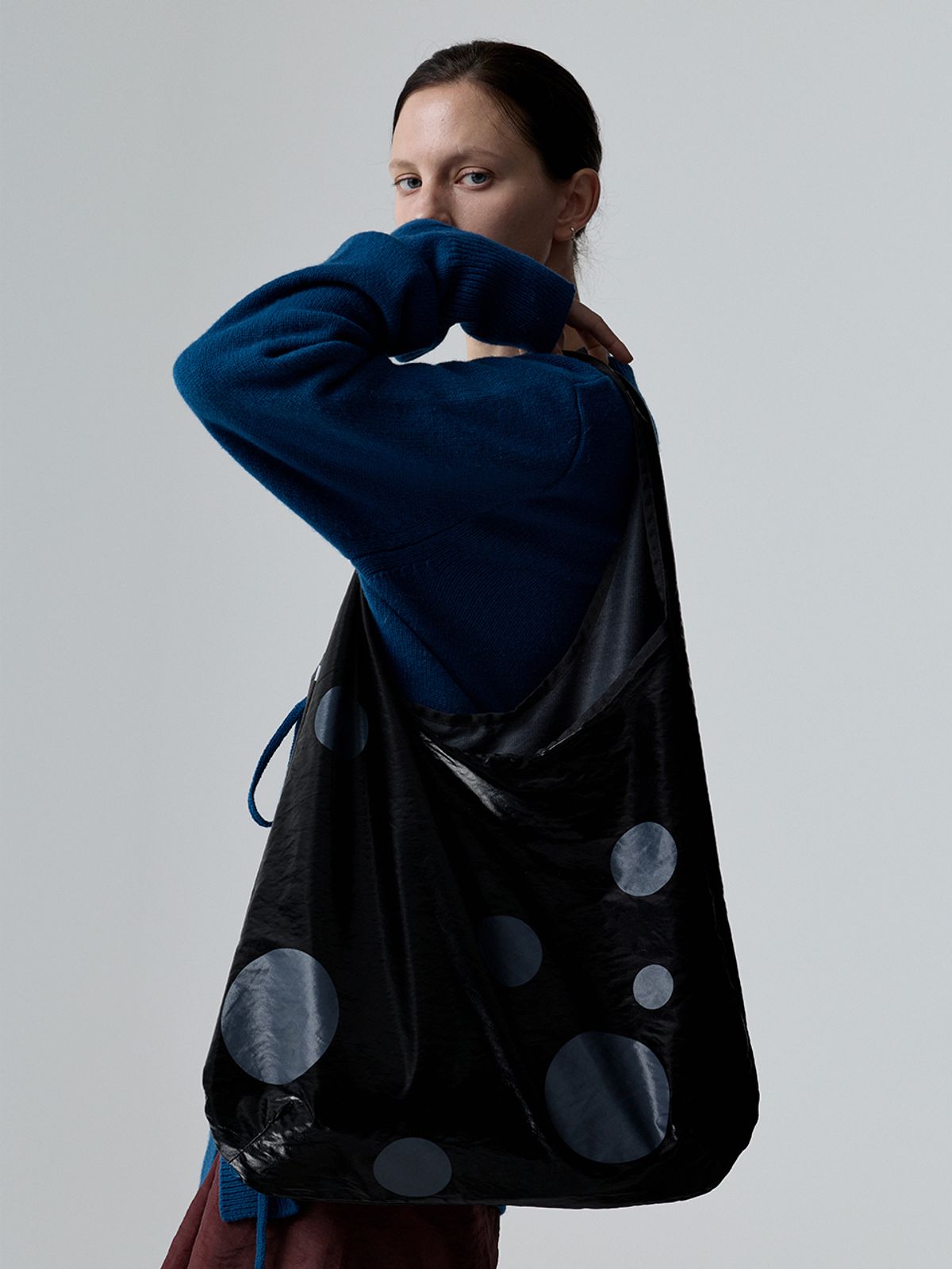 아코크(ACOC) Dot Bubble Bag_Glossy Black
