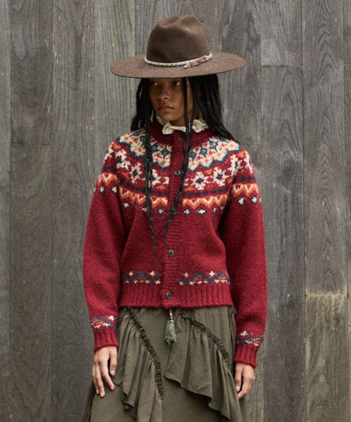 펜필드(PENFIELD) 부클 컬러웨이 나바호 에로우 가디건 레드_FR3KJ33U