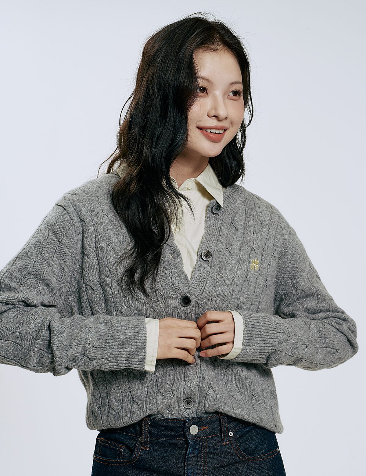 클레버필드(CLEVER FIELD) 시그니쳐 헤리티지 케이블 가디건_그레이