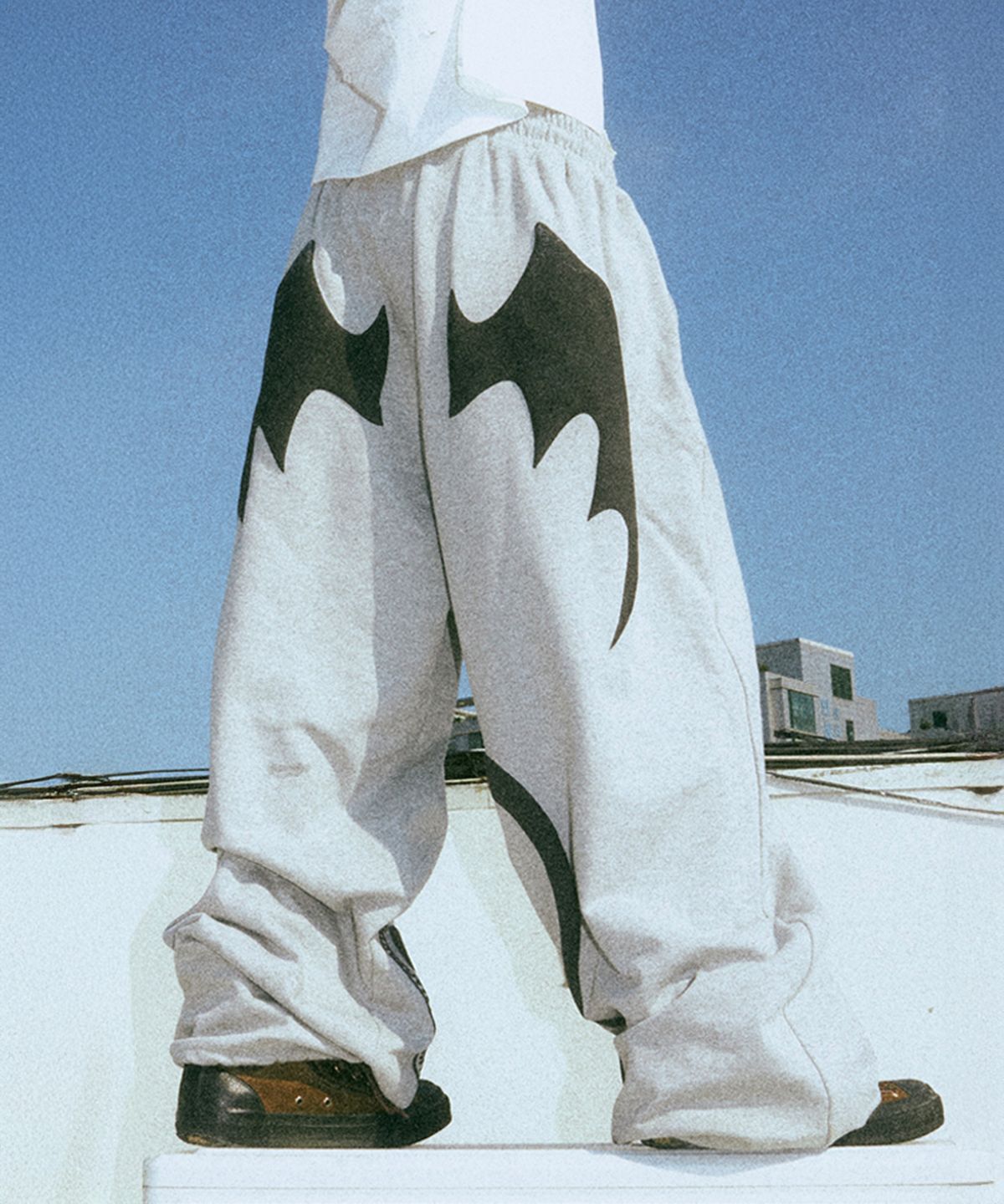 떨스티(THIRSTY) MXNG-NX-NYXNG PANTS GREY