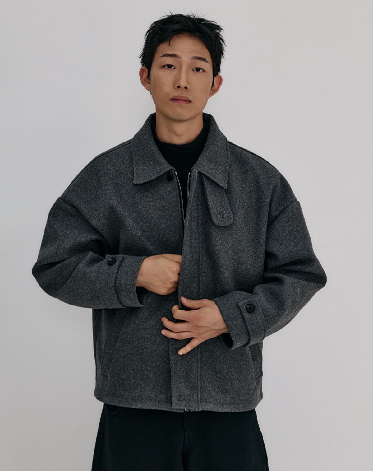 무건(MUGON) 리빈 레더넥 하프코트 _ 그레이
