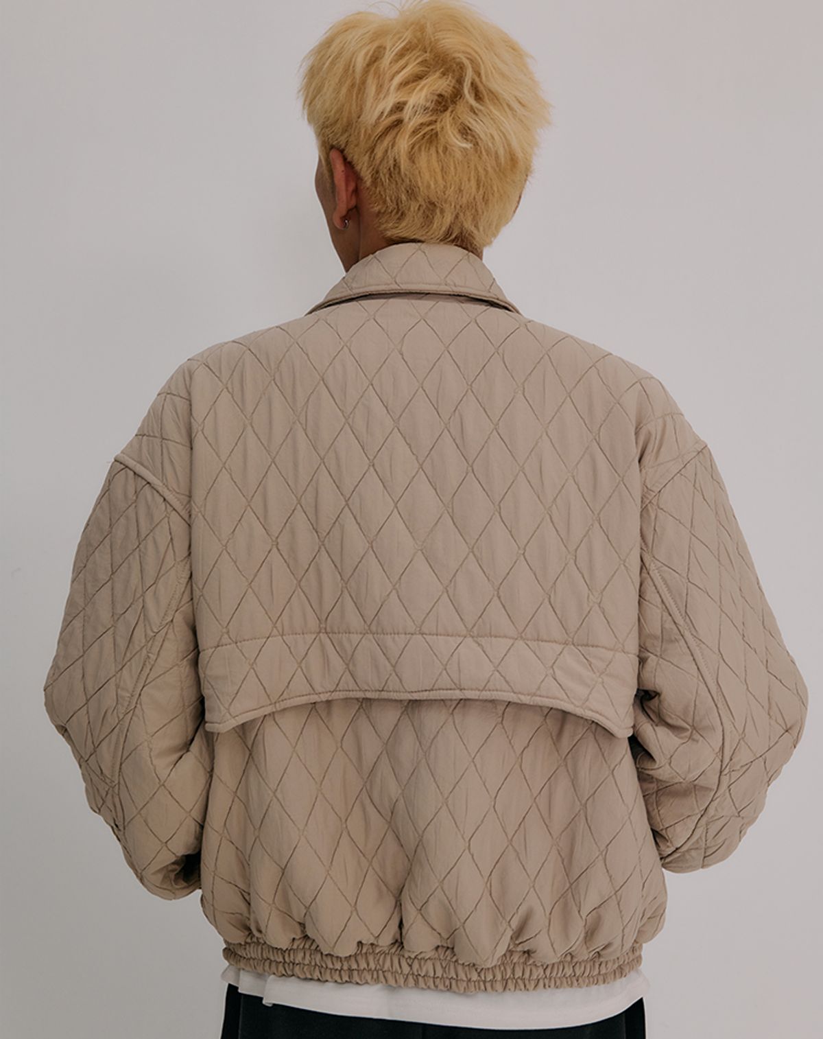 무건(MUGON) 다이아 퀼팅 누빔 블루종 _ 크림