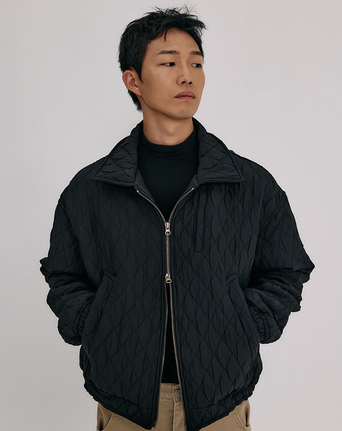 무건(MUGON) 다이아 퀼팅 누빔 블루종 _ 블랙